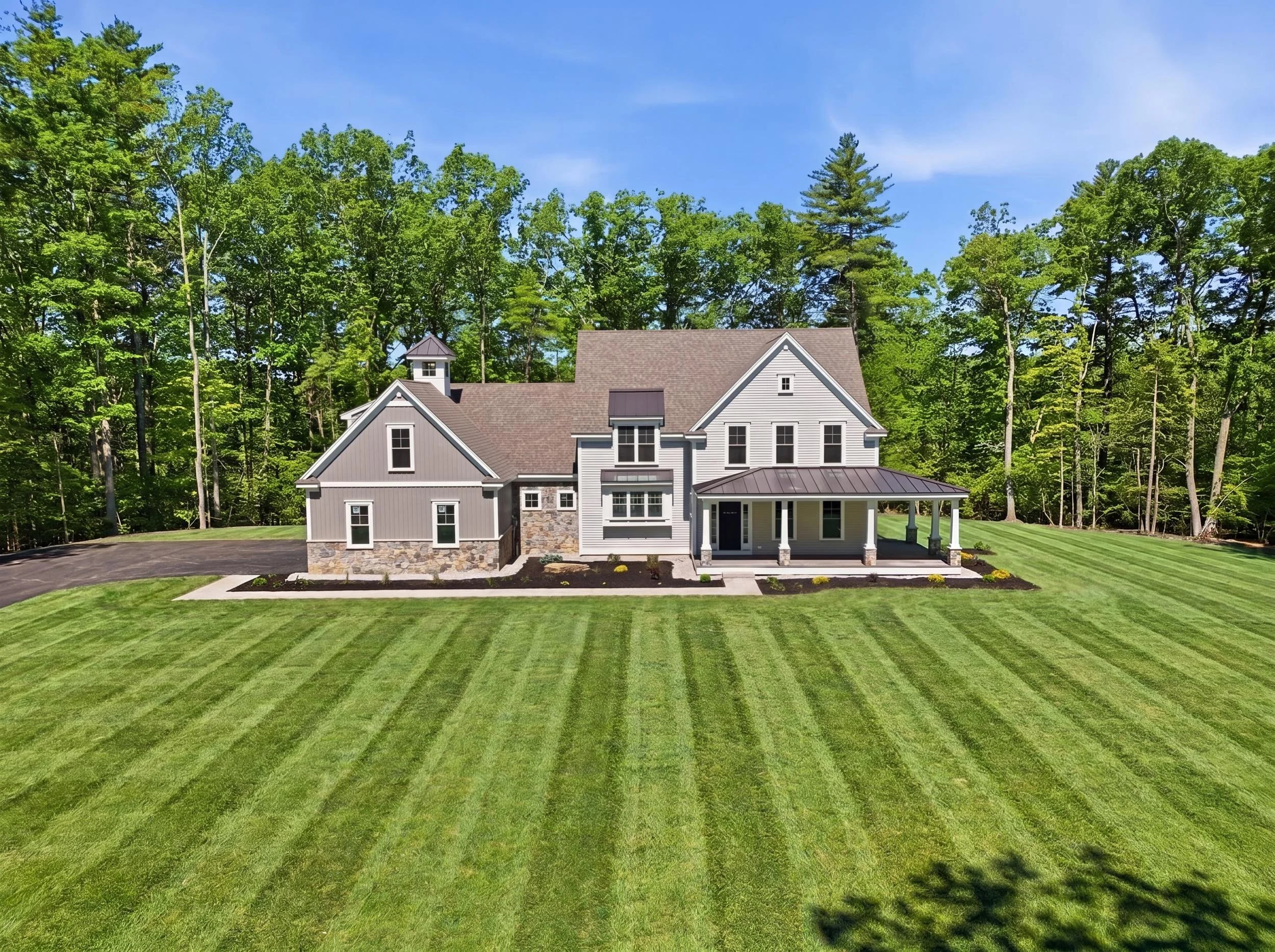 Real estate listing in East Kingston, NH