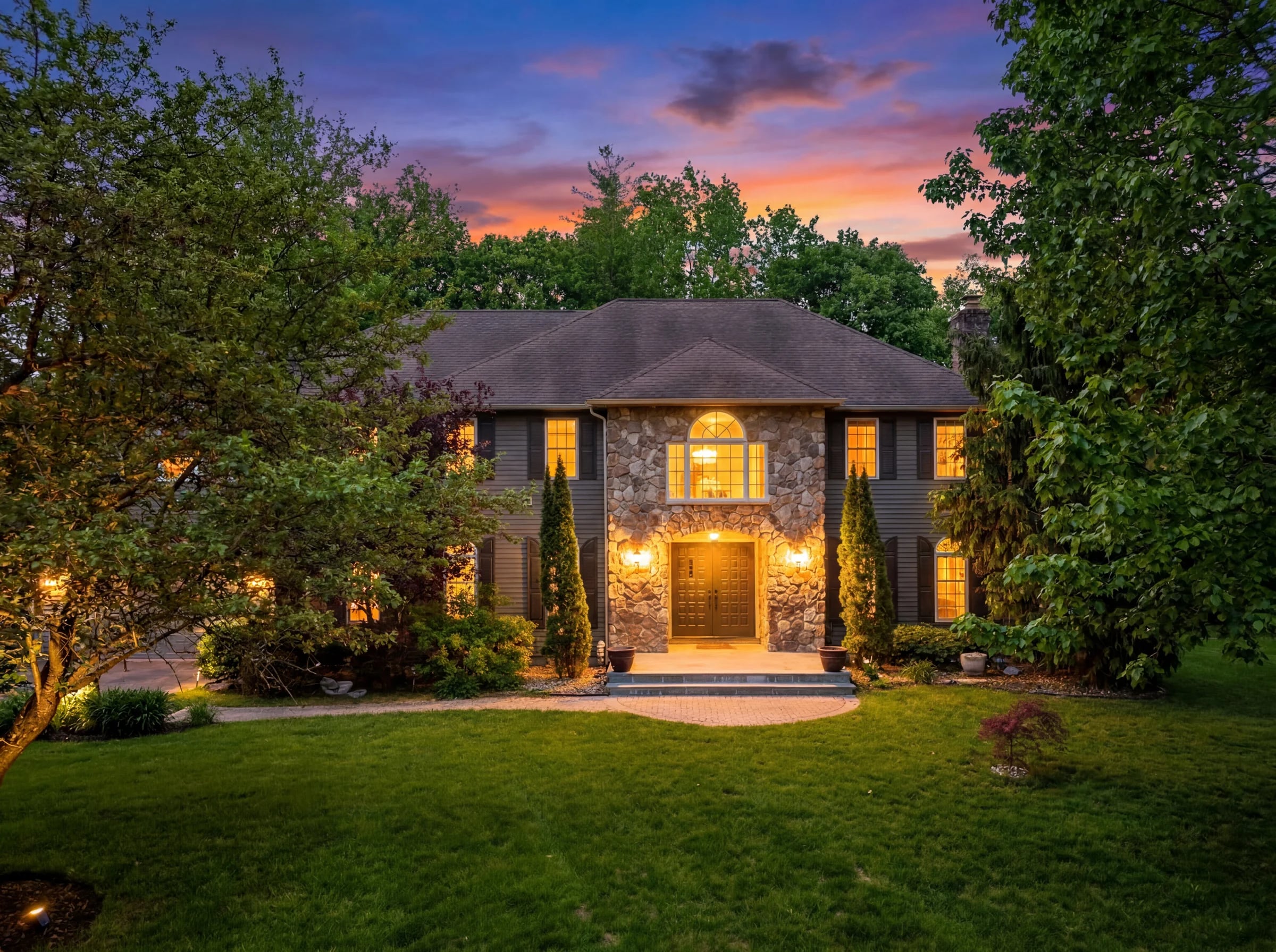 Real estate listing in Salem, NH