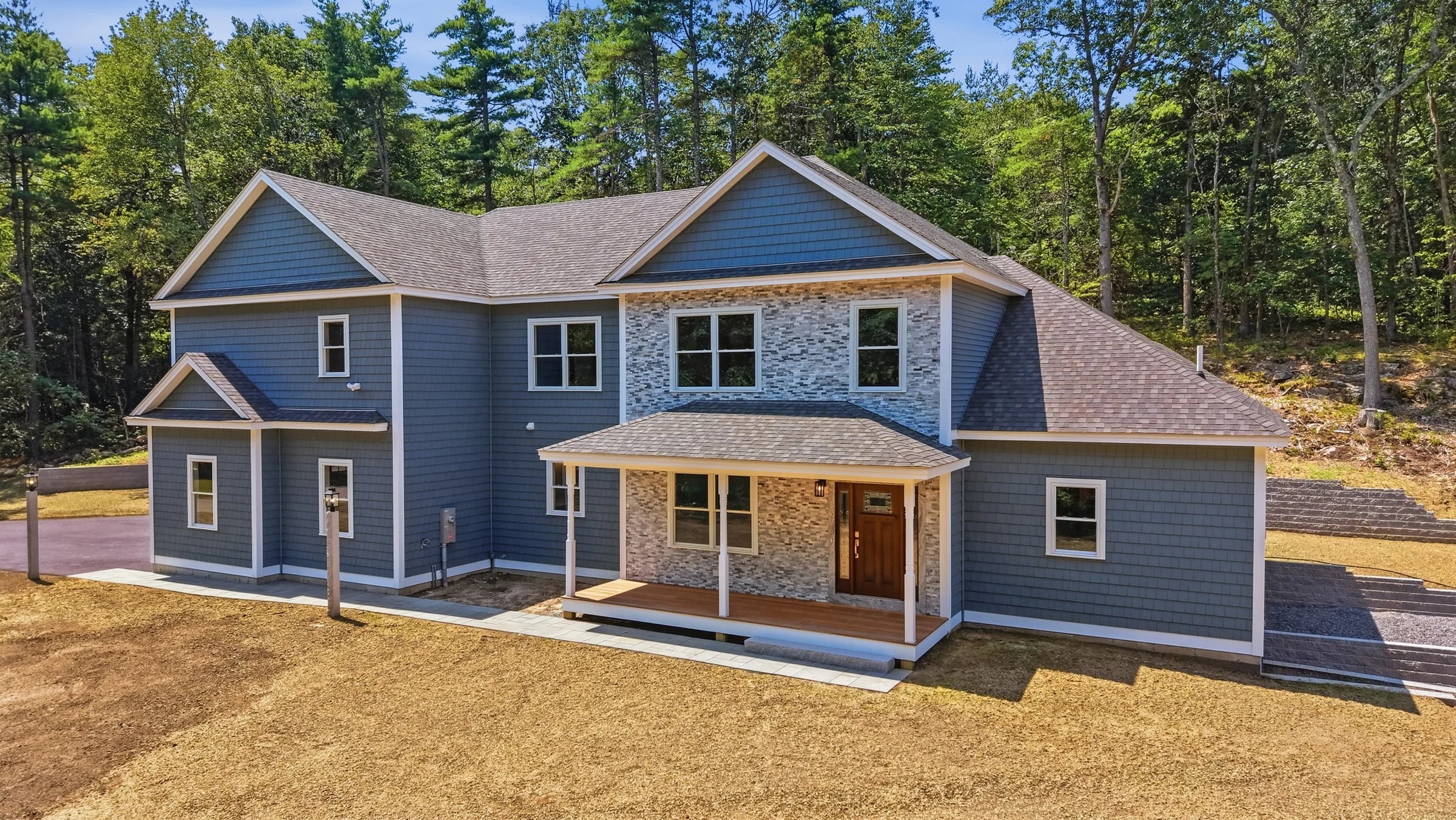 Real estate listing in Derry, NH